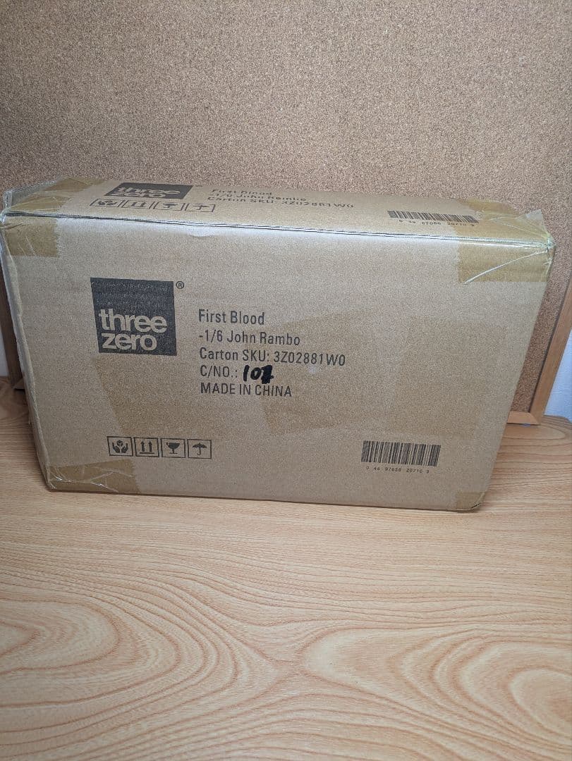 ジョン・ランボー 1/6フィギュア threezero