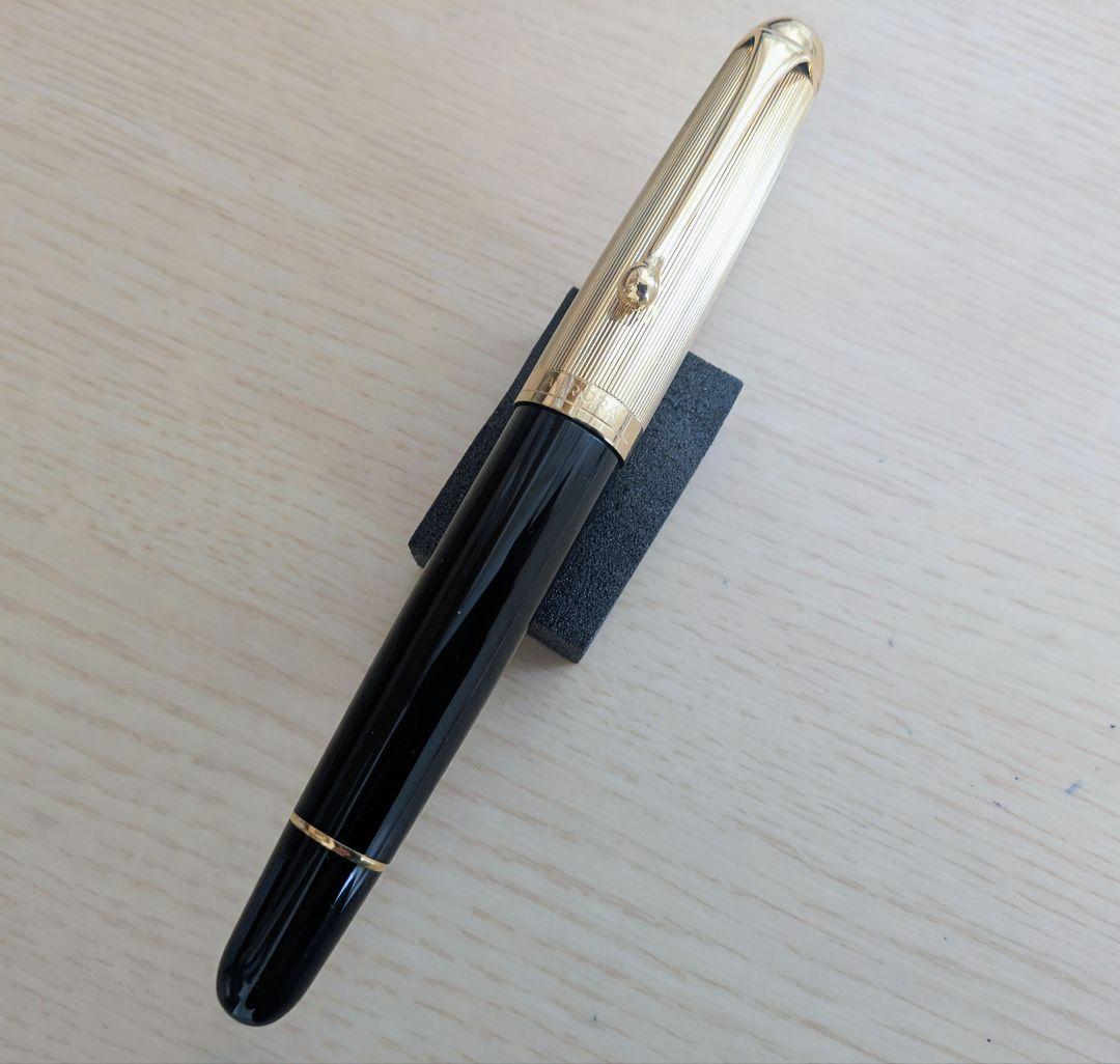 AURORA アウロラ 万年筆 88 ゴールドキャップ 801 EF 14ct 新品)AURORA アウロラ 万年筆 88 オタントット ゴールドキャップ（商品