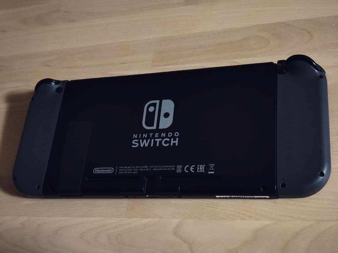 【動作確認済】Nintendo Switch 本体 グレー ＋ソフト2本