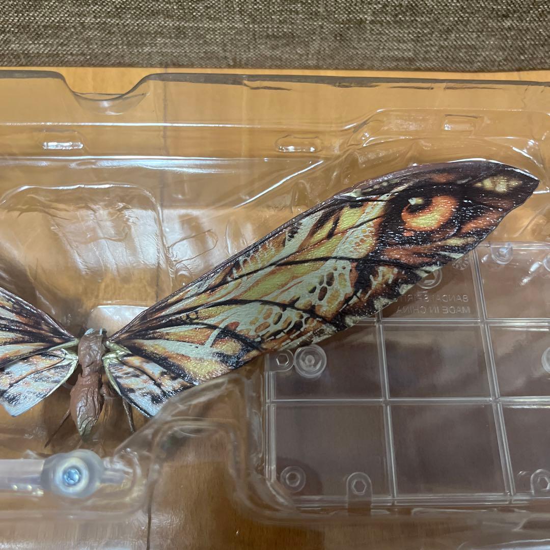 S.H.MonsterArts　ゴジラ×コング 新たなる帝国　スーコ＆モスラ