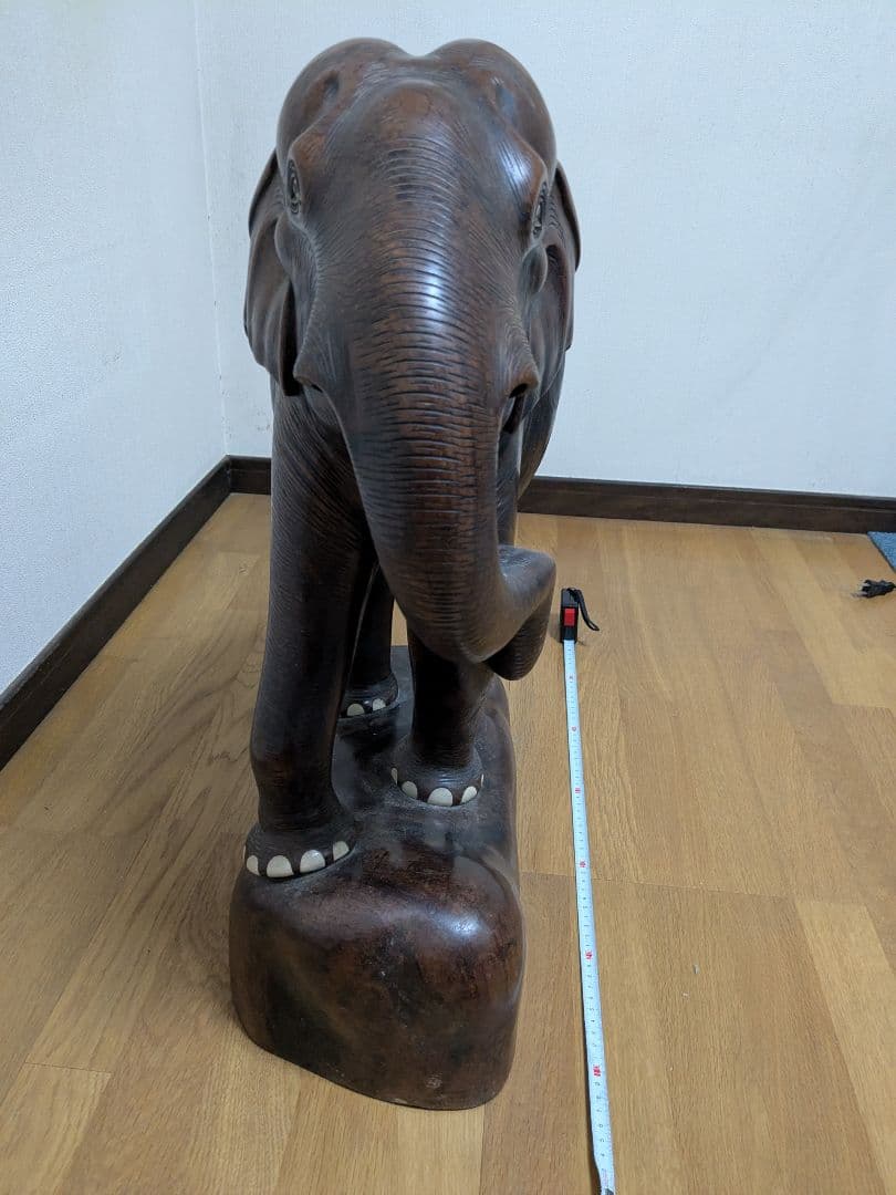 木製象の彫刻 高さ約60cm