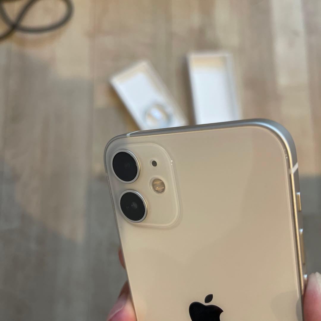 SIMロックなし】Apple iPhone 12mini ホワイト 本体
