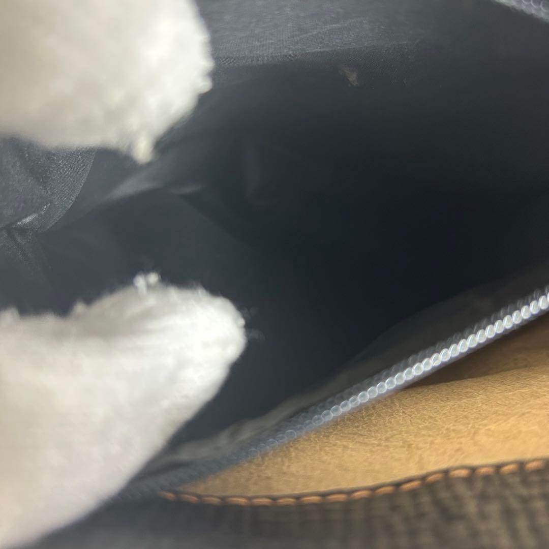 美品 ロエベ レザー ショルダーバッグ ターンロック ロゴ型押し 黒