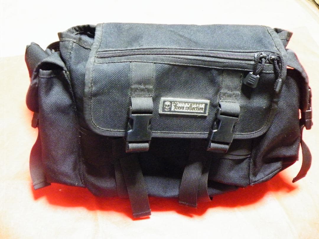 貴重】バイオハザード4 レオンコレクション アサルトブットバッグ カプコン