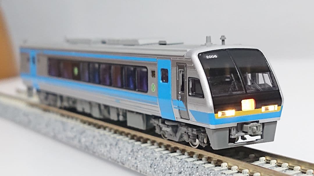 KATO10-1503、1628四国2000系N2000系5両セット 2458有