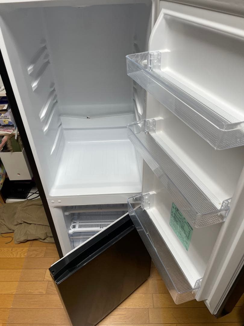 Y*様 2022年製　送料込み　Hisense HR-D1701B ブラック 冷