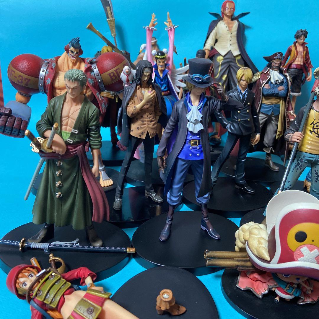 21体（バラ売り無しです）ワンピース　フィギュア