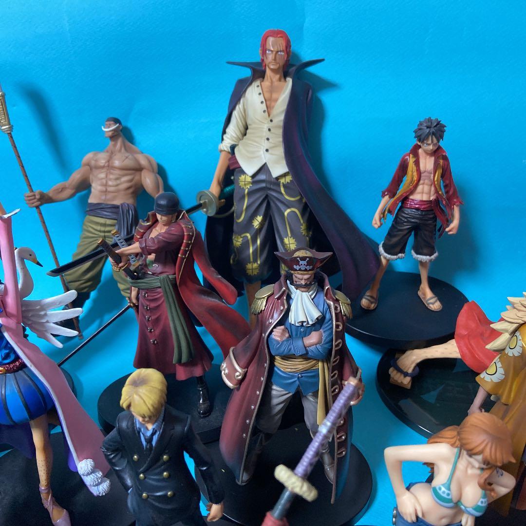 21体（バラ売り無しです）ワンピース　フィギュア