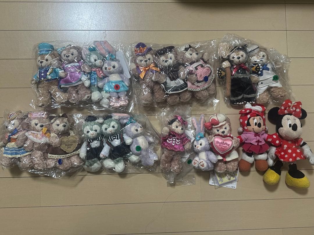 ディズニーシー　ぬいぐるみバッジ　90体　Sサイズぬいぐるみ4体