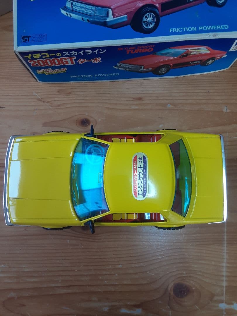 日産スカイライン2000 GT ターボ イチコ　ブリキ　ミニカー　昭和レトロ