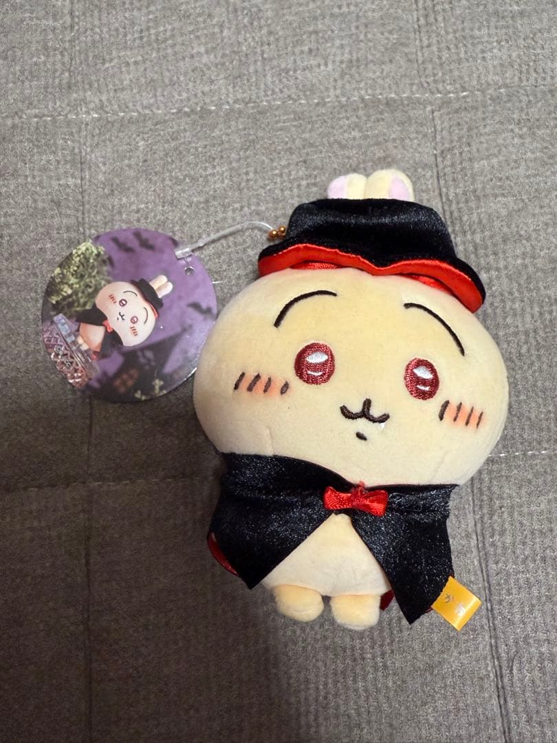 ちいかわ 仮装しちゃう！マスコット(吸血鬼なうさぎ) - メルカリ