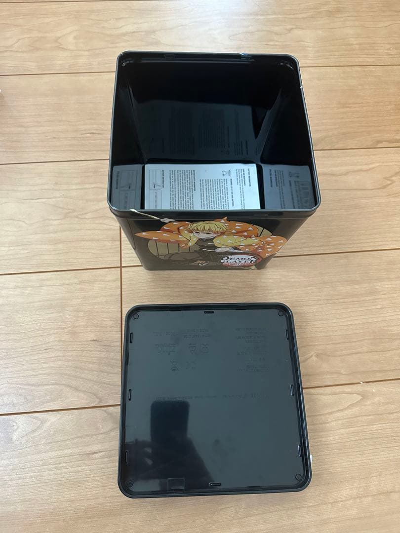 鬼滅の刃 無限城編 海外限定 光るポップコーンボックス缶