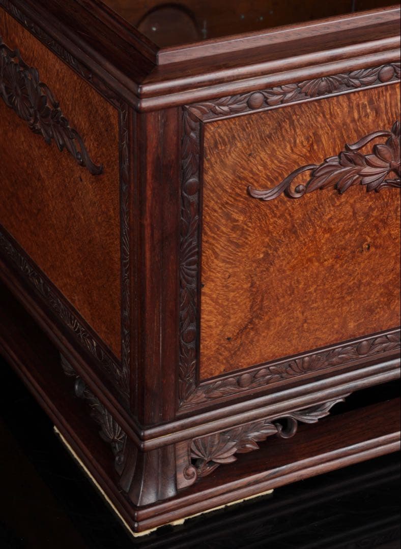 唐木細工師【阿達祥山】 玉葡萄紫檀草飾四方形 火鉢 幅43.5