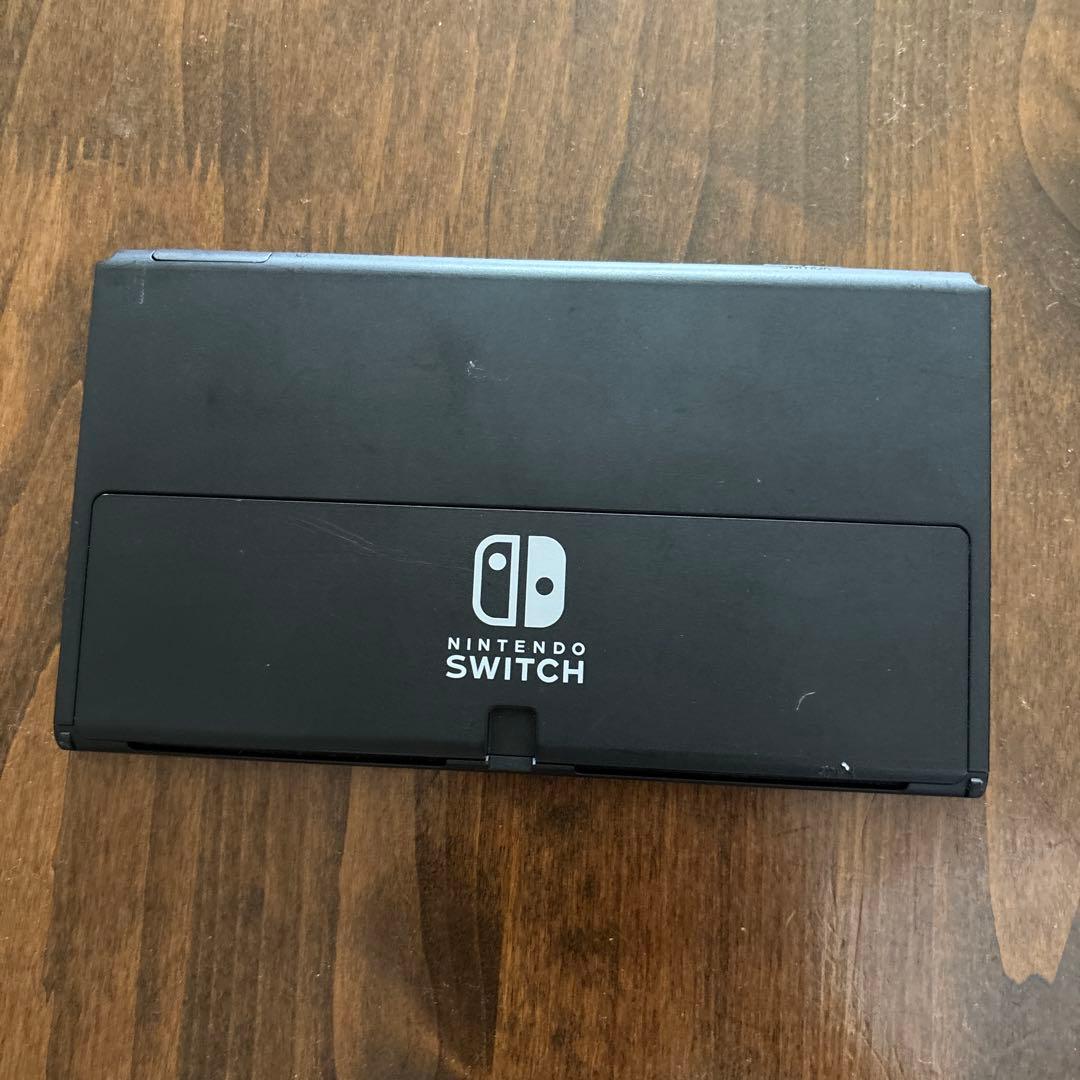 Nintendo Switch 有機EL ホリグリップコントローラー　ソフト2本