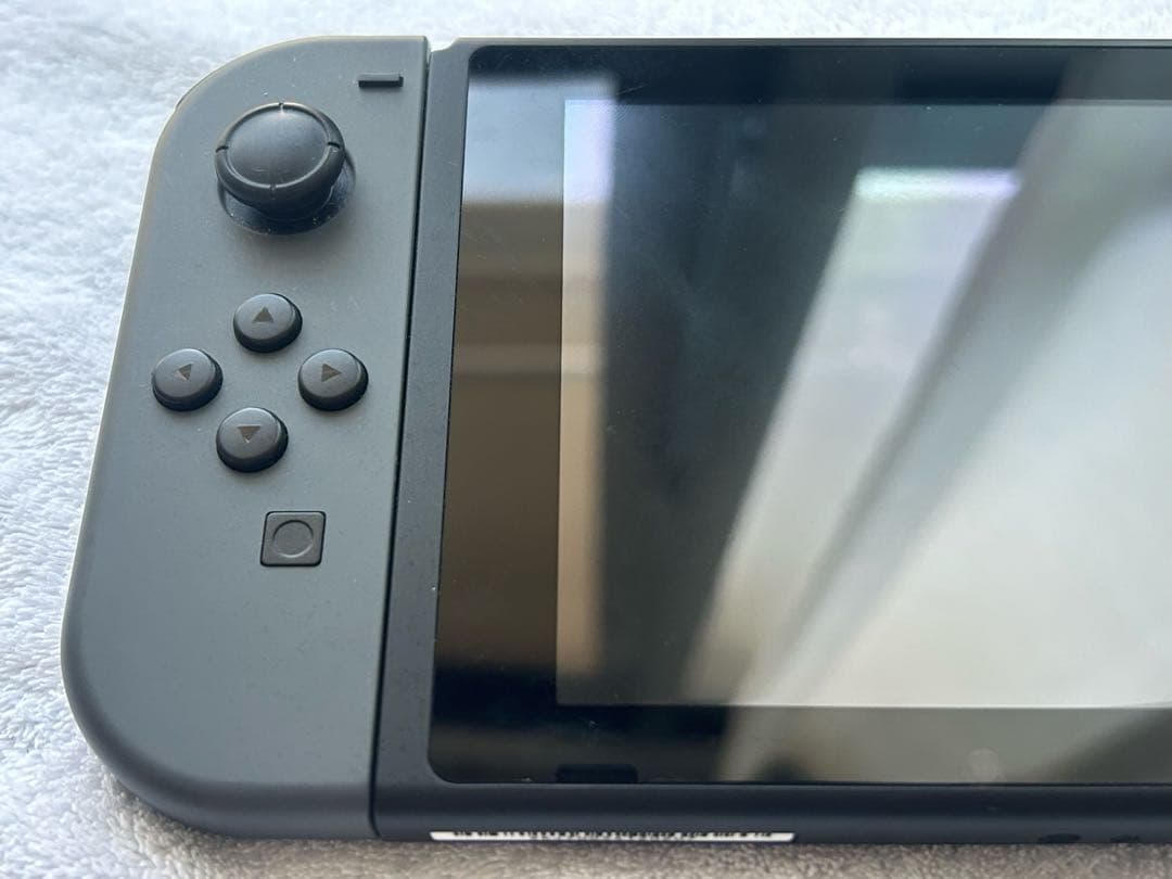[美品］Nintendo Switch 本体 充電コード付