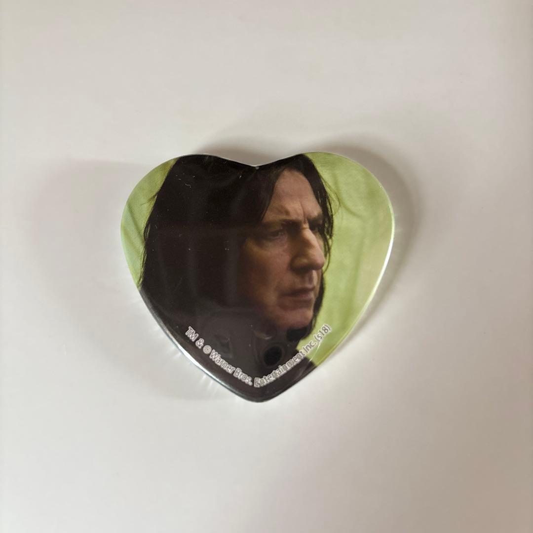 セブルス・スネイプ ハート型缶バッジ