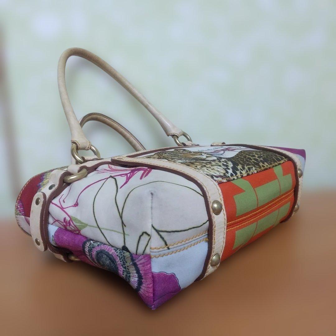 1*8様 Salvatore Ferragamo ハンドバッグ アニマル マルチ