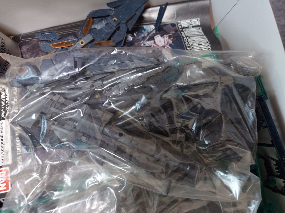 プレバン限定バンシィ・ノルン最終決戦仕様（中途仮組み品） プレバン