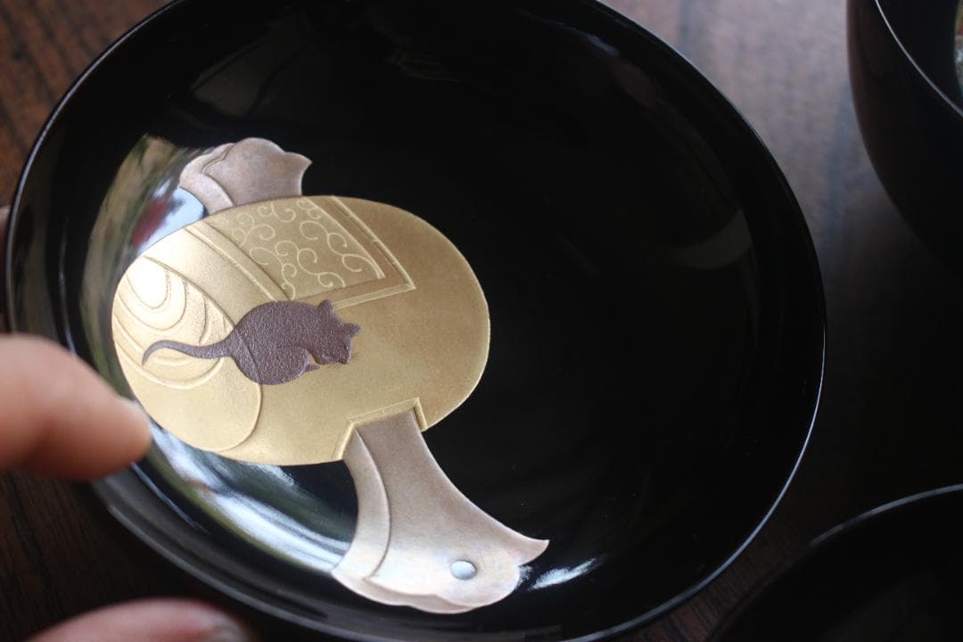 時代逸品！塗分け螺鈿黒漆に風情ある見返小槌蒔絵のお椀2点（検輪島塗蒔絵椀雑煮椀