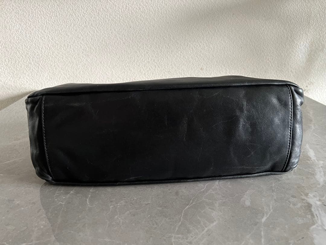 CHANEL ブラックレザー ショルダーバッグ★ギャランティカード付