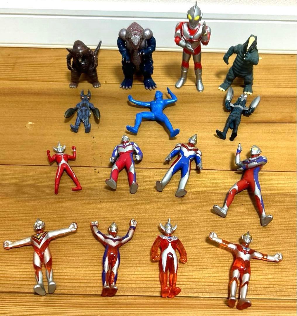 ウルトラマン ミニフィギュア 15体 - メルカリ