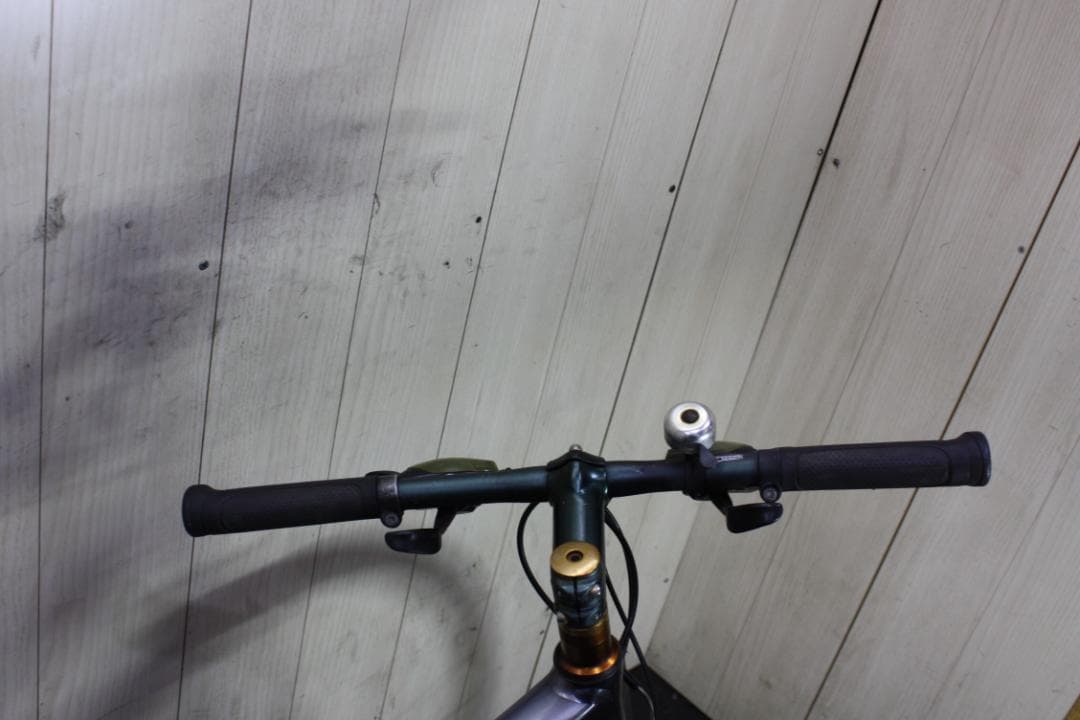 GIANT ESCAPE R3 700C アルミ 24速 470mmグレークロス