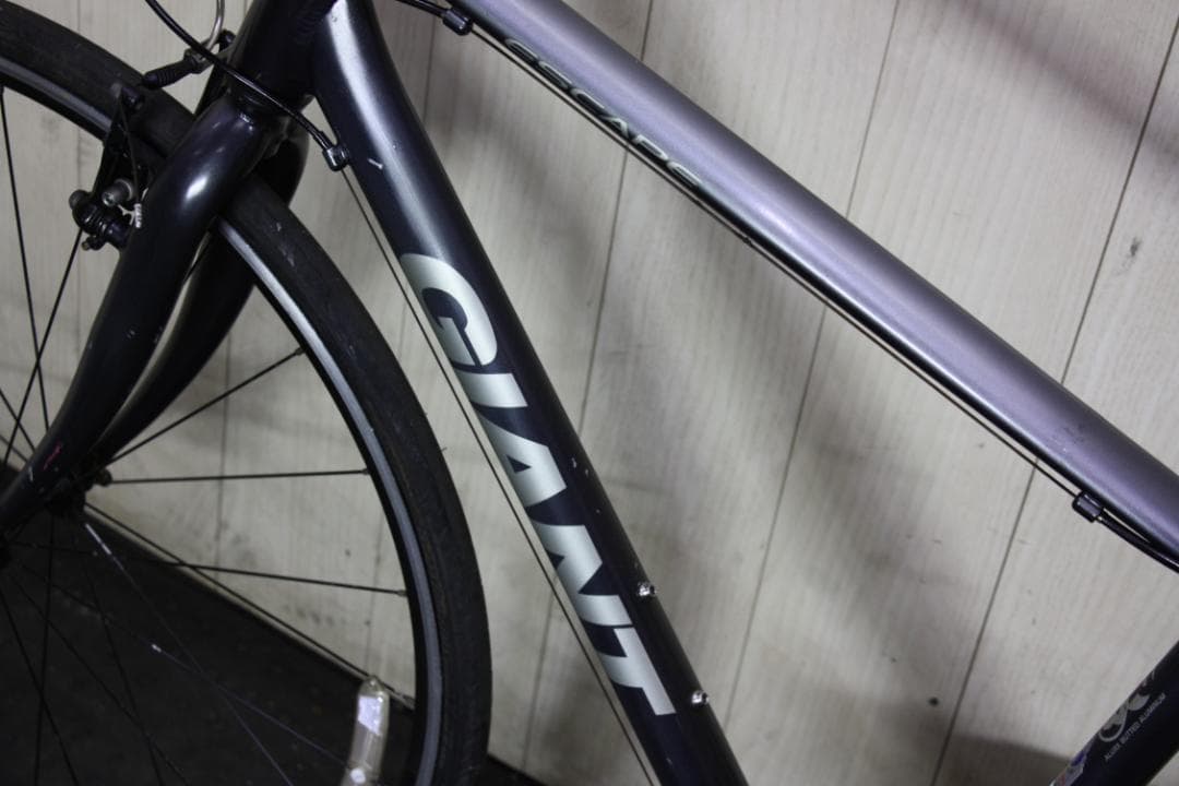 GIANT ESCAPE R3 700C アルミ 24速 470mmグレークロス