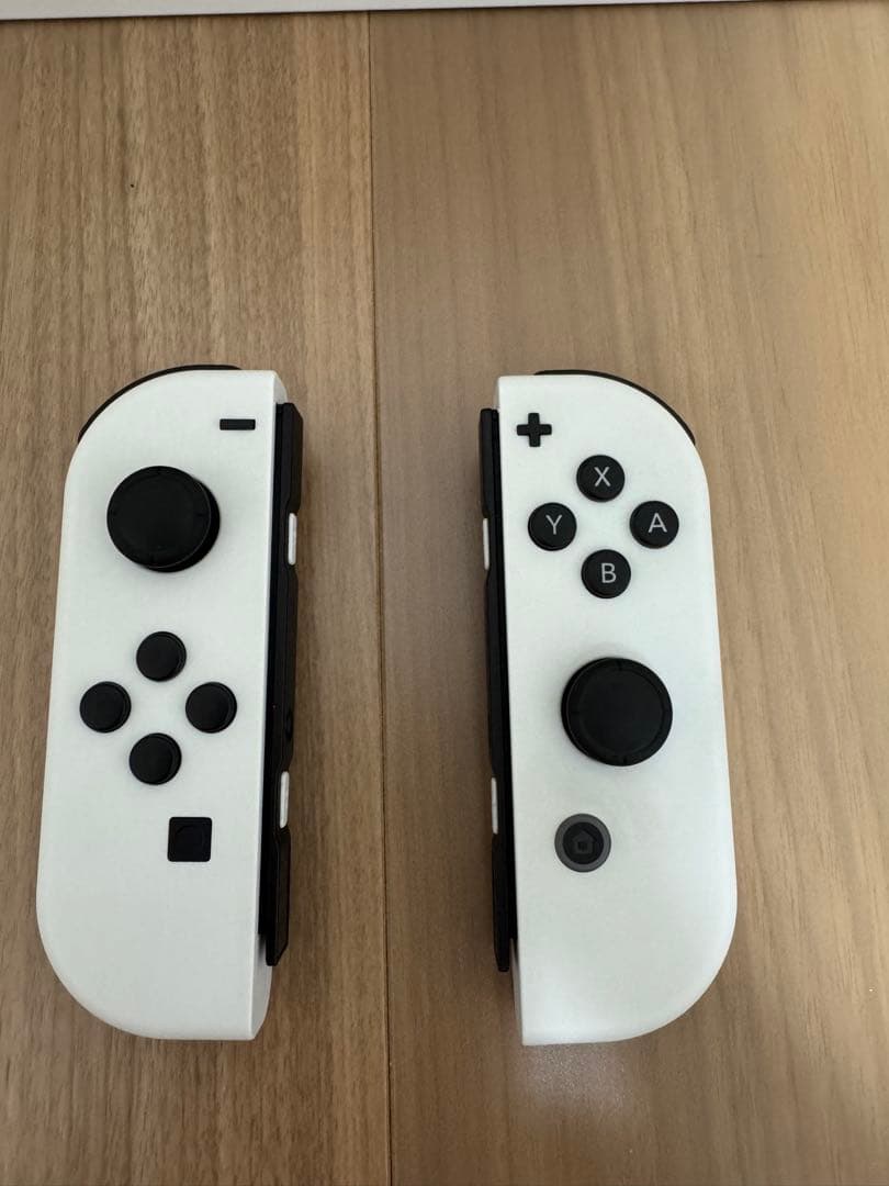 【美品】Nintendo Switch (有機elモデル) ホワイト　おまけ付き