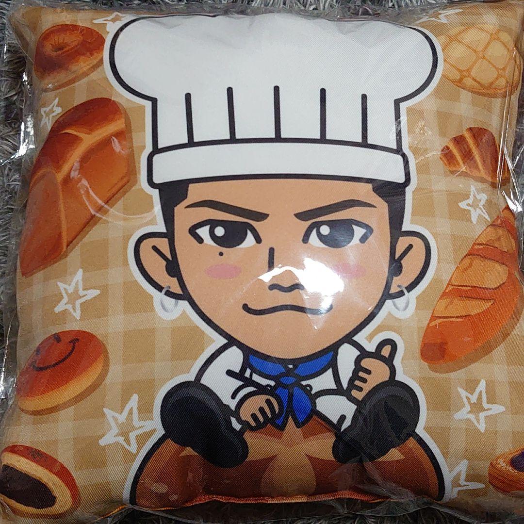 えぐパンクッション 登坂広臣 三代目KINGDOMガチャ 登坂広臣 クッション レア ØMI えぐパン