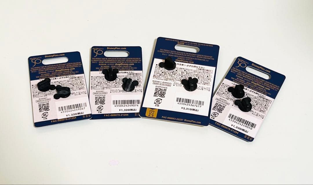 ウォルトディズニーワールド50周年限定 ピンバッジ 4点セット - メルカリ