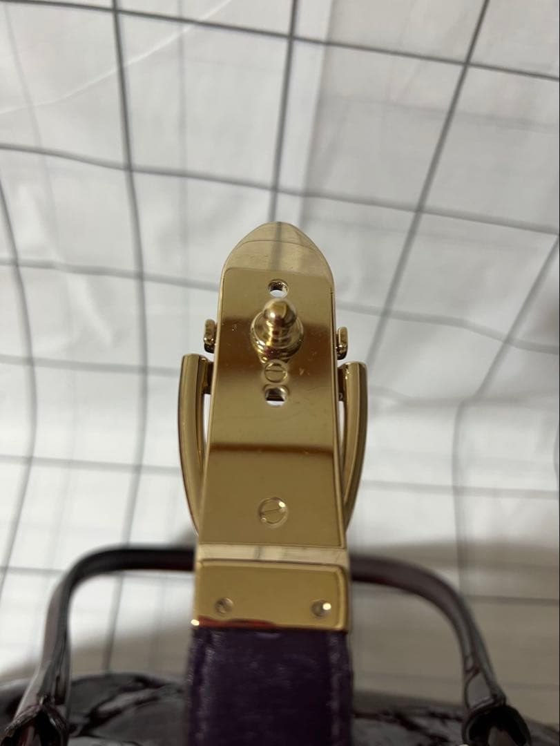 GUCCI グッチ　ワインレッド エナメルハンドバッグ　145770