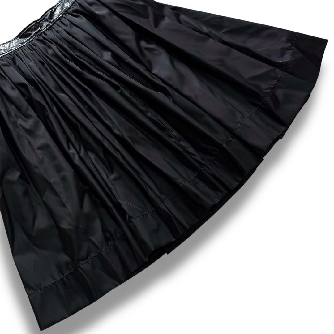 プラダ テスートナイロン ギャザー フレアスカート ひざ丈 ブラック Lサイズ