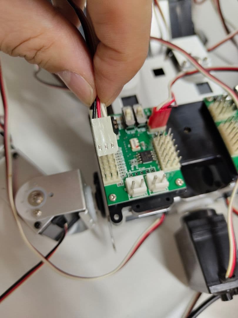 KONDO KRS-78A ロボットキット　電源入力確認済み