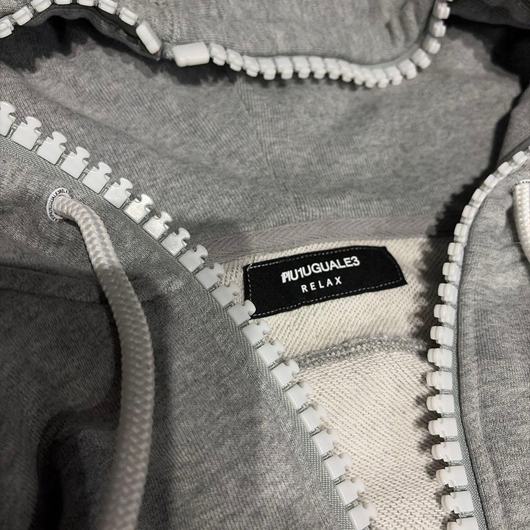 1PIU1UGUALE3 RELAX パーカーセットアップ