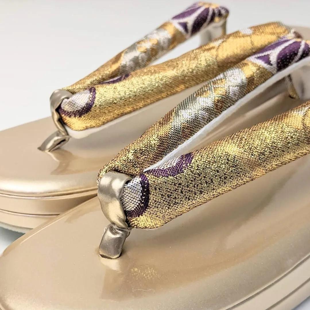 草履バッグセット 振袖用 帯地 金 ゴールド 古典 フリーサイズ w49-4