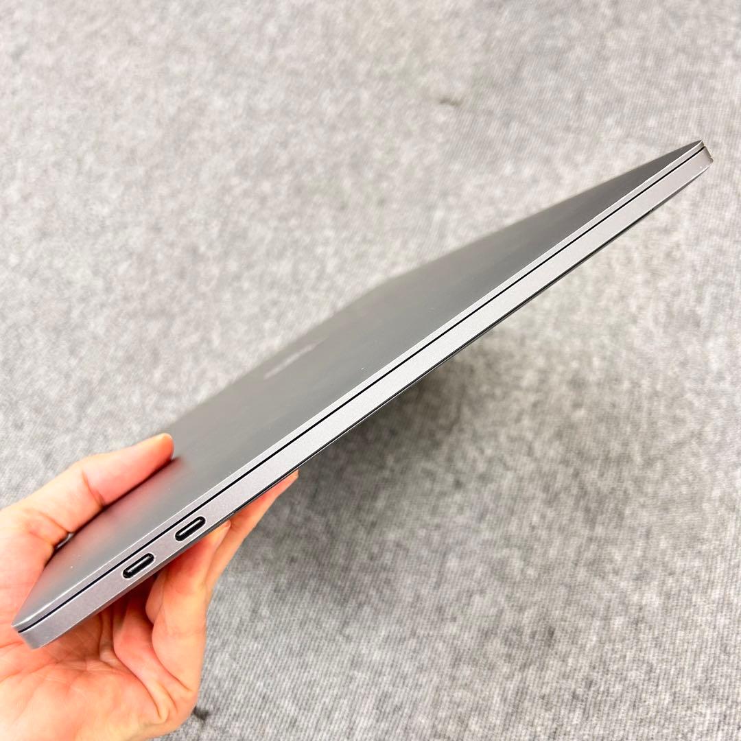 Macbook Pro 2016 15 インチ 16GB/512Gスペースグレイ
