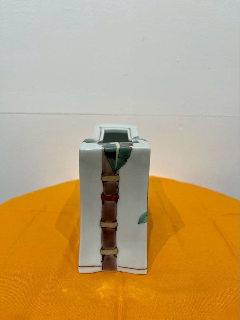 山近泰《神象の図》花器｜九谷焼｜作家略歴付・共箱入