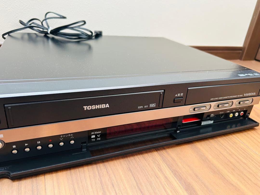 TOSHIBA VTR一体型HDD&DVDビデオレコーダーRD-W301