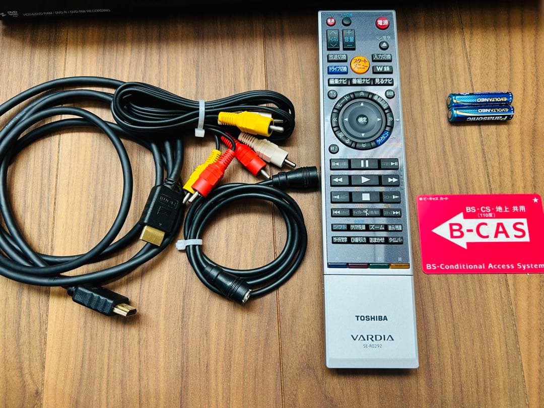 TOSHIBA VTR一体型HDD&DVDビデオレコーダーRD-W301