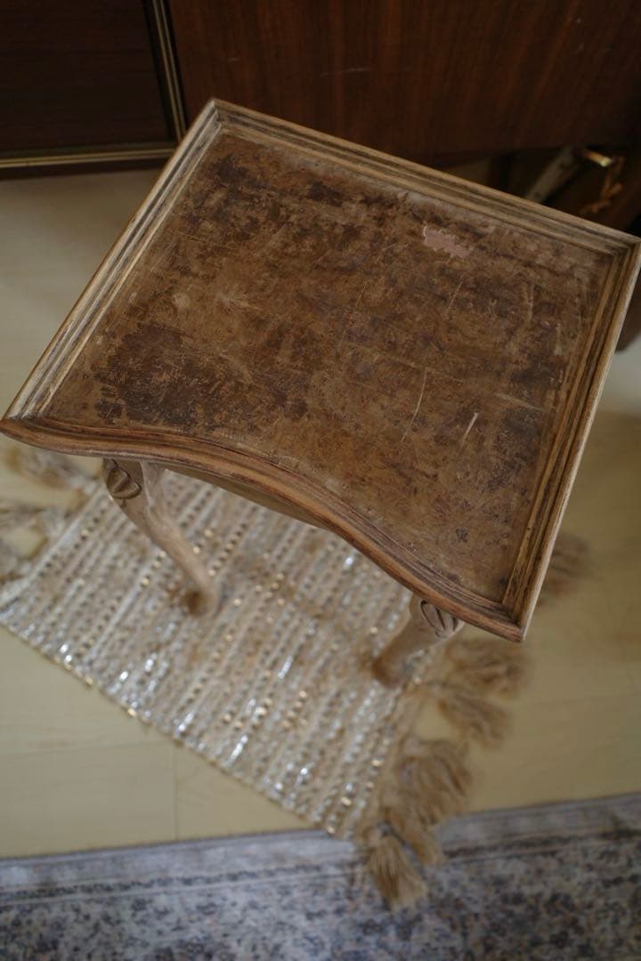 ヴィンテージ家具 ヨーロッパ サイドテーブル 花台 コンソールテーブル