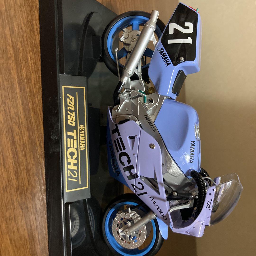 TECH21 FZR750 1⁄12 Yamaha (プラモデル 時代を極めた名車シリーズ