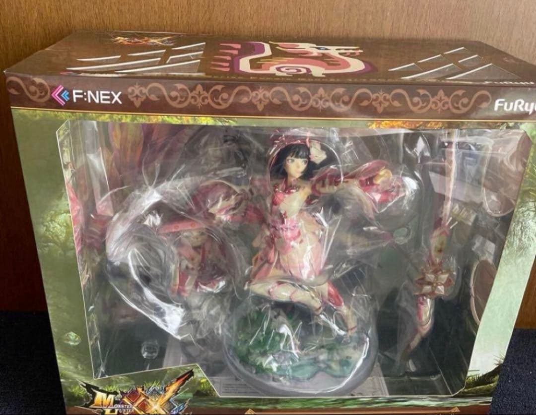 新品MONSTER HUNTER XXミツネシリーズ女性ガンナー完成品フィギュア