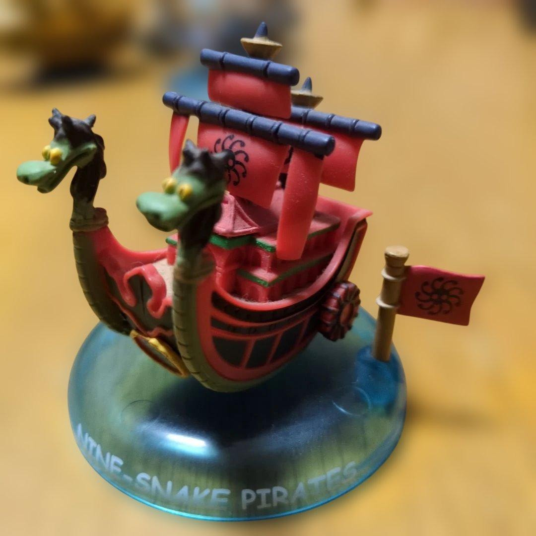 ワンピース　船4隻　ワールドコレクタブル等