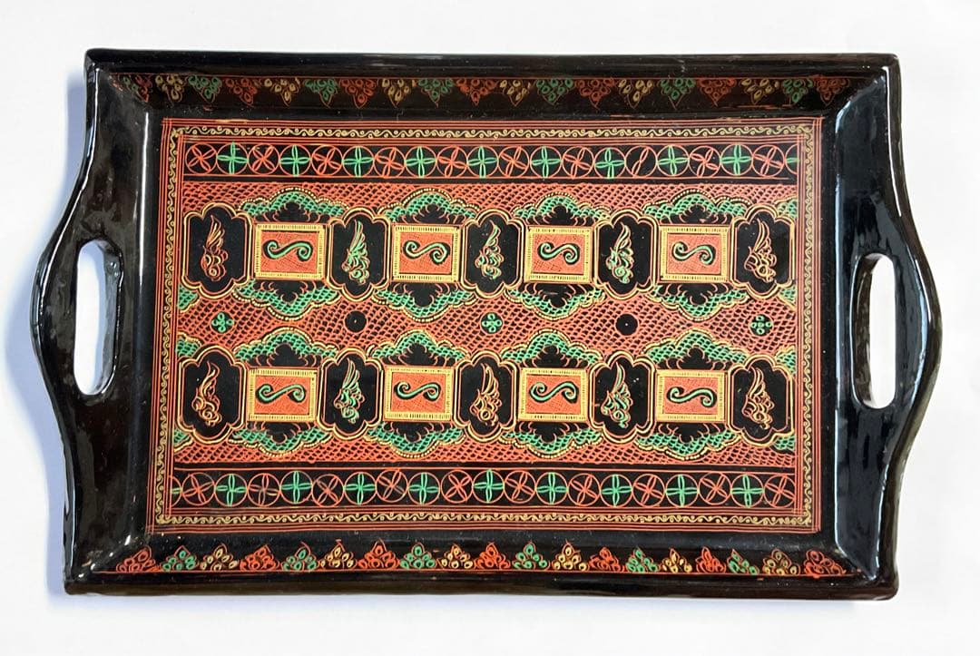 ミャンマーの伝統工芸品、キンマ（蒟醤）の漆器(青色) ミャンマーの