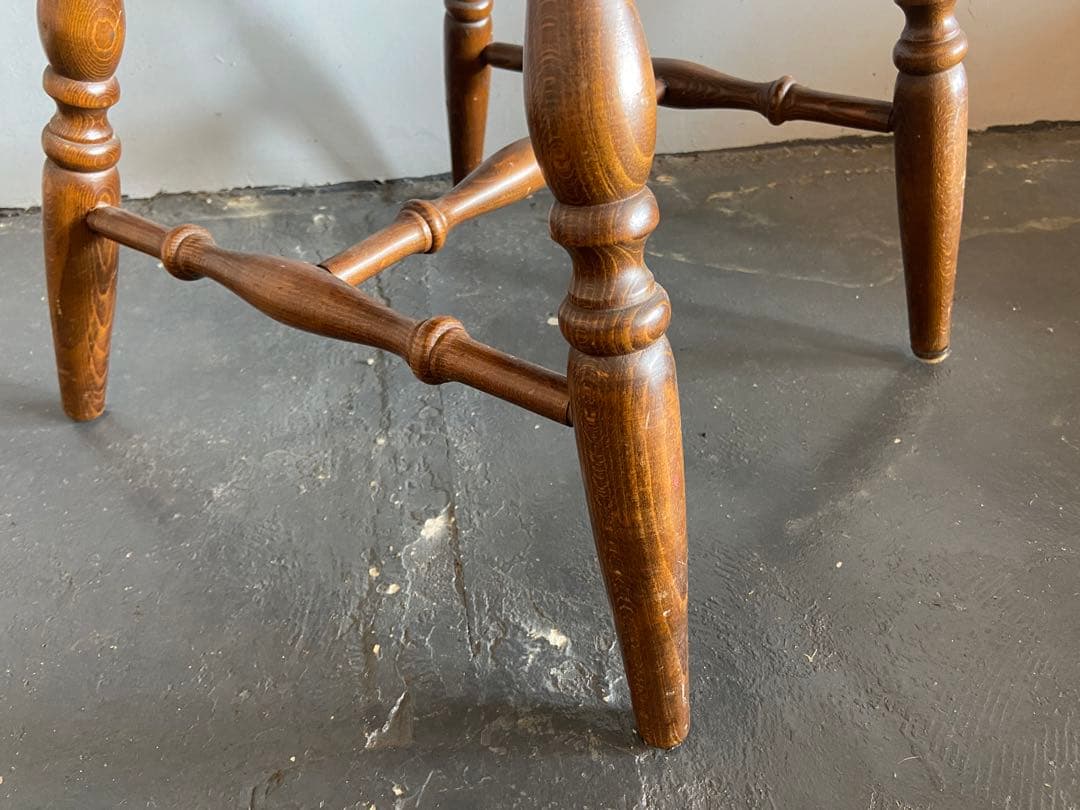 限定セール✰ウインザーチェアスツール鋲アンティークアメリカンヴィンテージレトロ