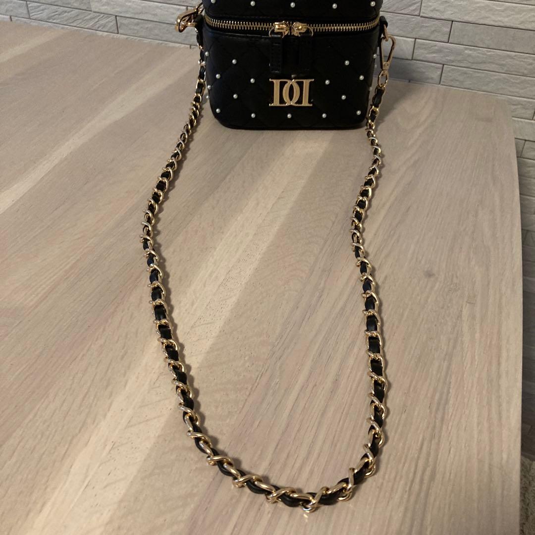 Darich ダーリッチ キルティングパールスクエアミニバッグ　新品　未使用