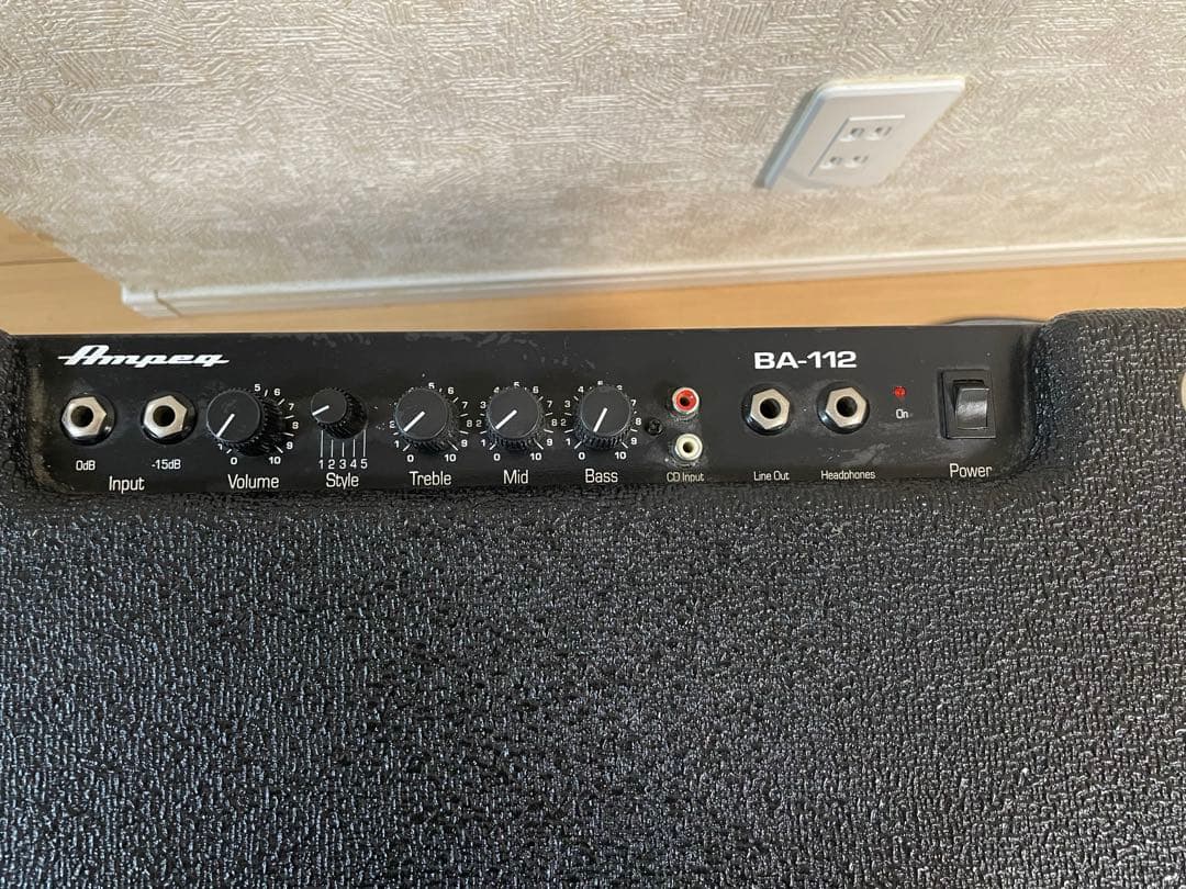 美品 Ampeg BA112 アンペグ ベースアンプ 着払い限定値下げ中