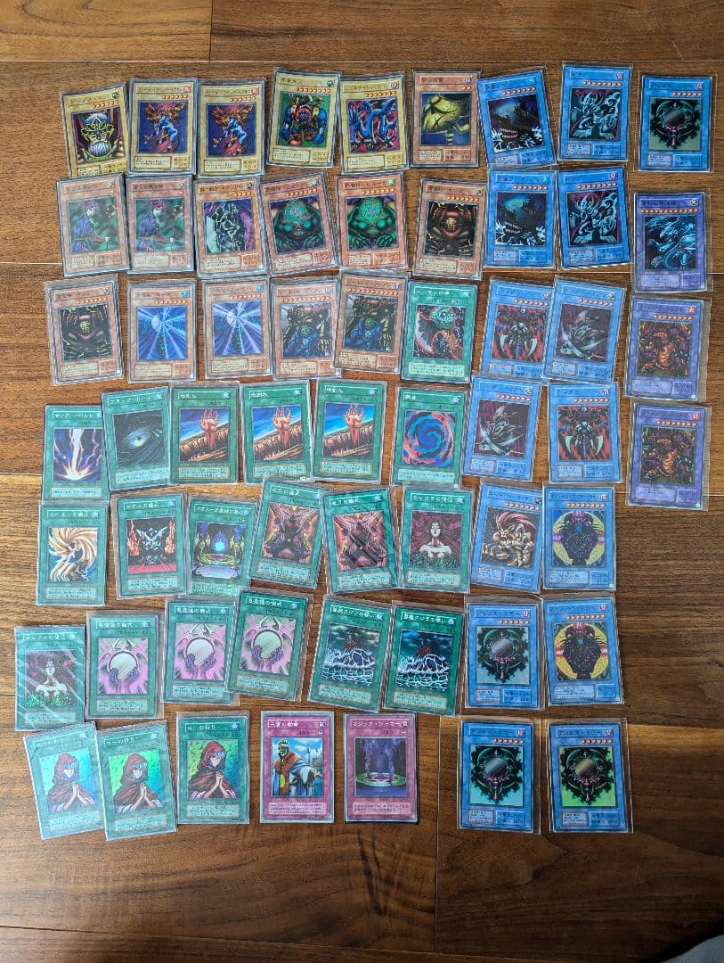 遊戯王カード　約25年前の当時物　約1050枚　まとめ売り