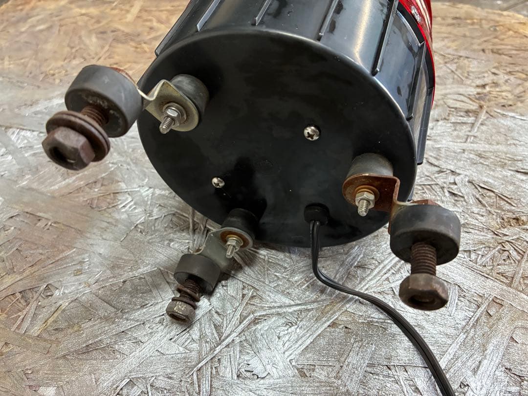 三ツ星貿易 LED回転灯 赤色 HP100 100V 工事資材コム｜大型回転灯100V