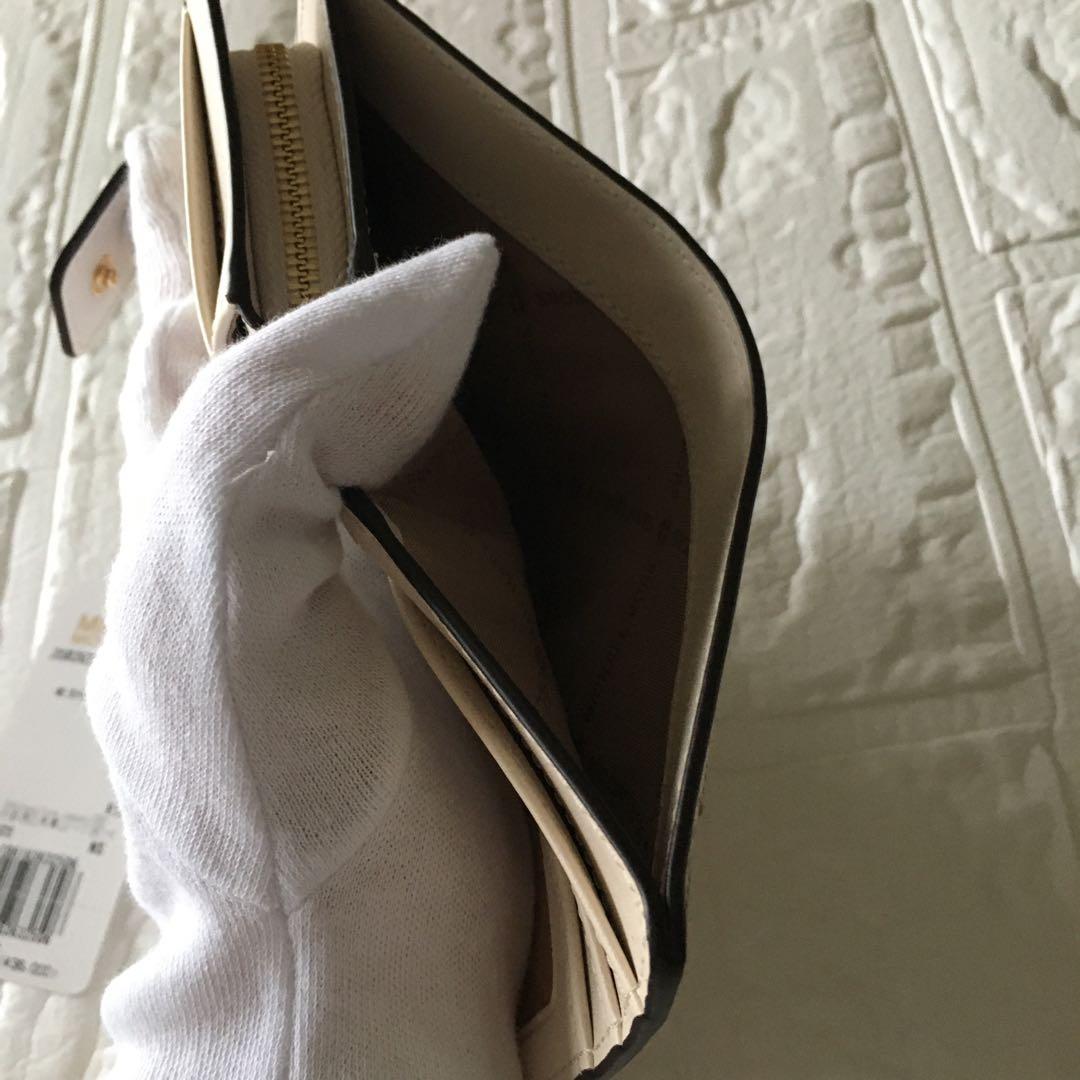 新品　マイケルコース MICHEAL KORS　二つ折り　財布　ホワイト